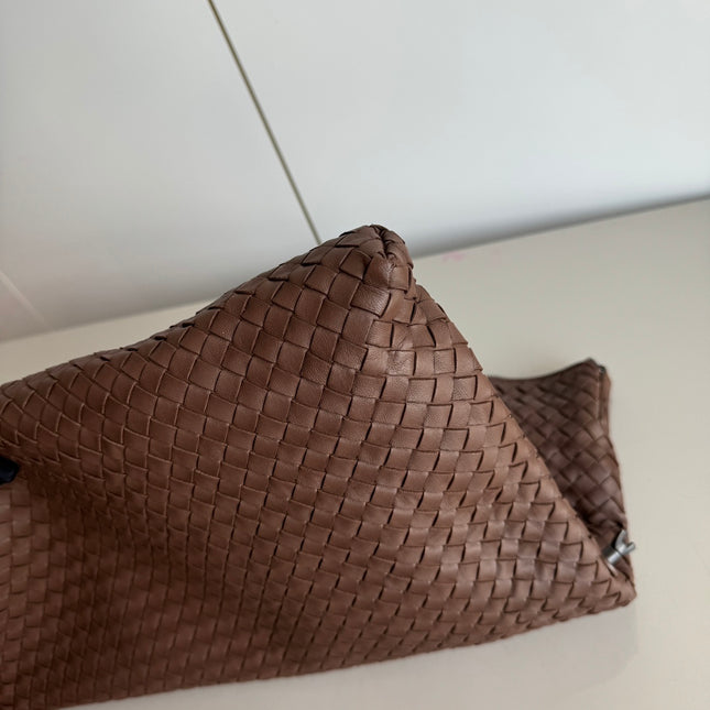 Bottega Veneta Maxi Convertible Tote Bag Hobo Chocolate Brown Leather Two-way Carry 50cm