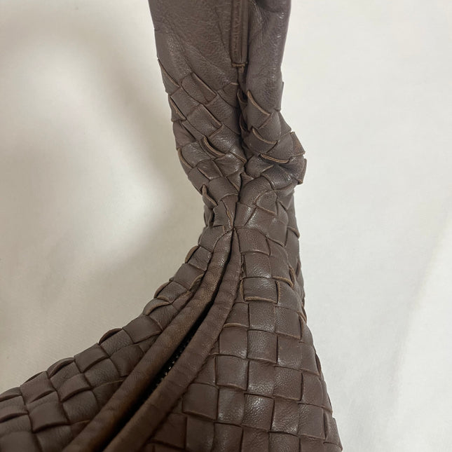 Bottega Veneta Veneta Hobo Intrecciato Chocolate Brown Medium Lambskin Leather 47cm
