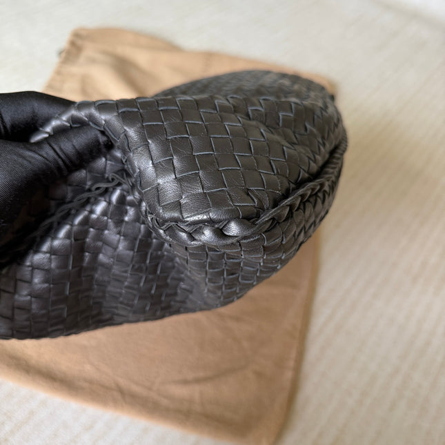 Bottega Veneta Veneta Intrecciato Hobo Bag Medium Black Leather 47cm