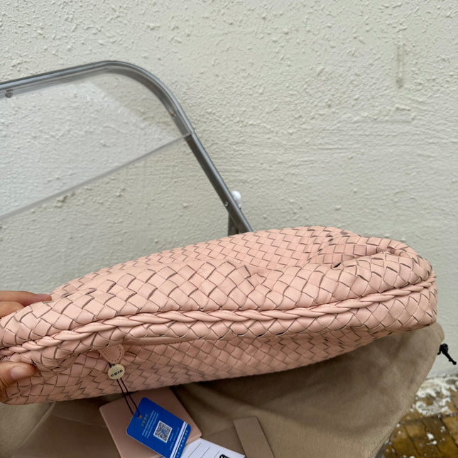 Bottega Veneta Veneta Hobo Medium Light Nude Pink Intrecciato Leather Bag 48cm