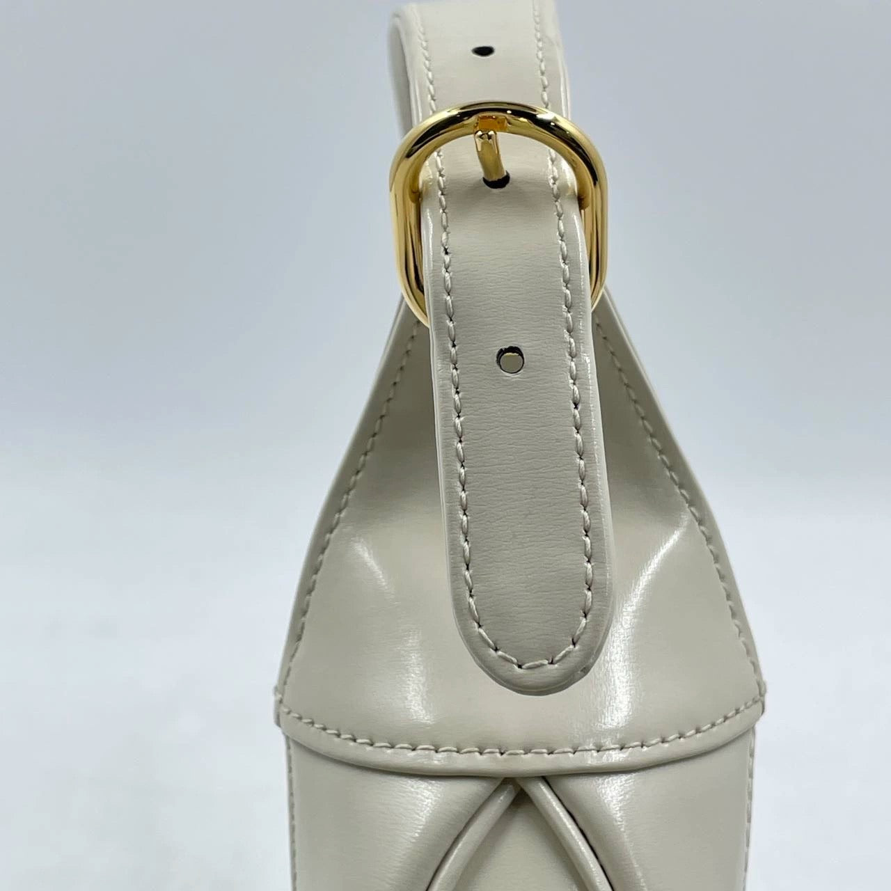 Sold Gucci Jackie 1961 Small Leather Bag with Adjustable Strap White