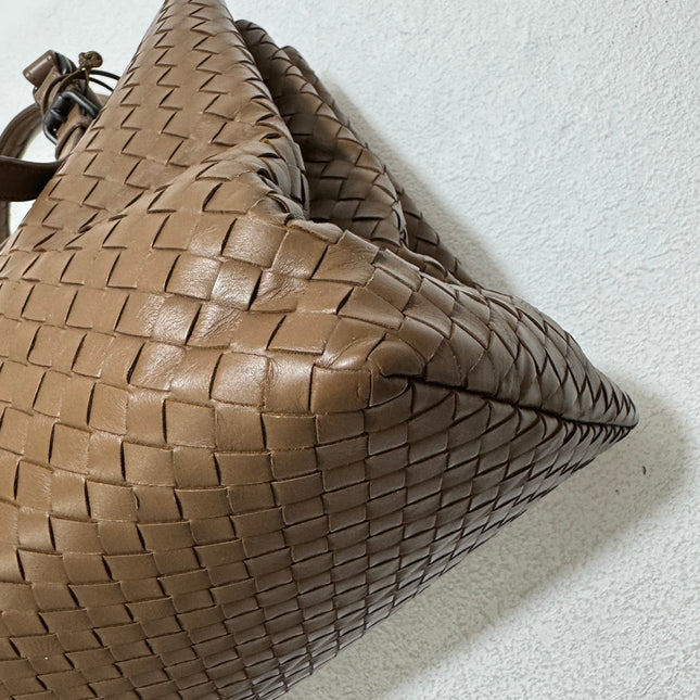 Bottega Veneta Roma Large Intrecciato Nappa Leather Caramel Brown Tan 35cm No Strap