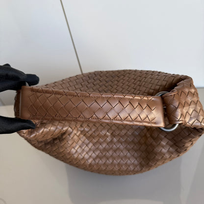 Bottega Veneta New Sloane Shoulder Bag Milk Chocolate Brown Medium 30cm