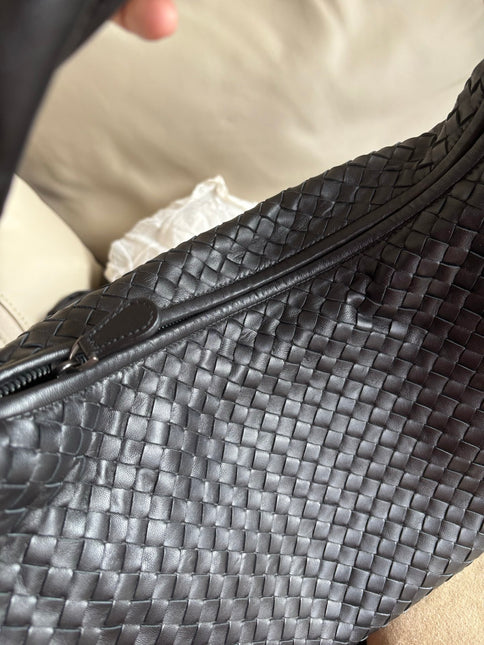 Bottega Veneta Intrecciato Hobo Bag Medium Black Lambskin leather 45cm