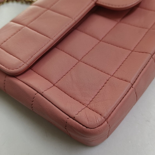 Chanel East West Chocolate Bar Light Pink Leather Gold Hardware Vintage