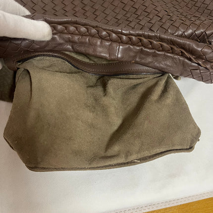 Bottega Veneta Veneta Hobo Intrecciato Chocolate Brown Medium Lambskin Leather 47cm
