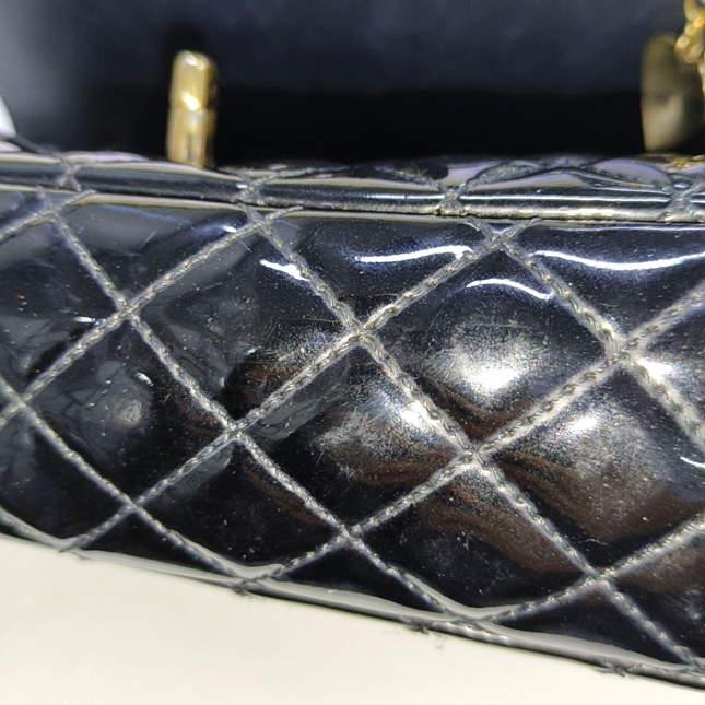 Chanel Classic Flap Medium Black Patent Leather Gold HW Seasonal Chain