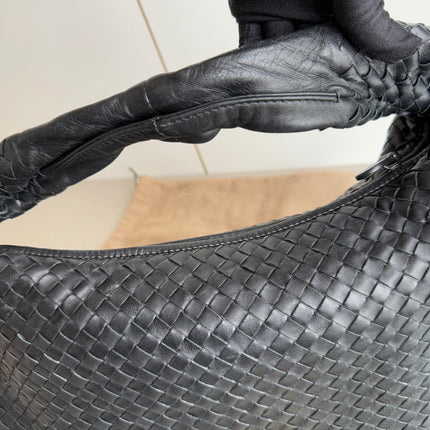 Bottega Veneta Intrecciato Hobo Bag Medium Black Leather 47cm