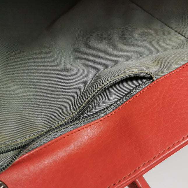 Chanel Cerf Executive Medium Coral Pink Leather Handbag with Strap 35cm