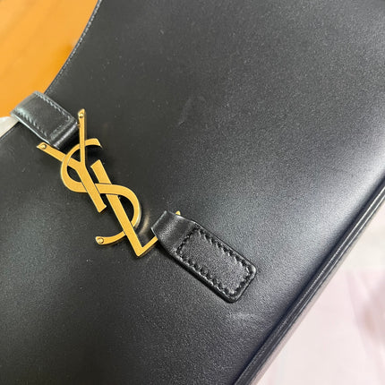 Sold Hobo bag by Yves Saint Laurent Le 5 à 7 monogram Black Leather Standard Size