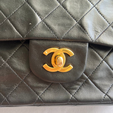 Chanel Classic Flap Vintage Medium Black Lambskin Leather 24k Gold Hardware 1994-1996