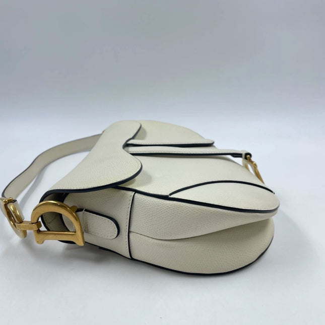 Dior Saddle Medium 2019 White Grained Leather Handbag