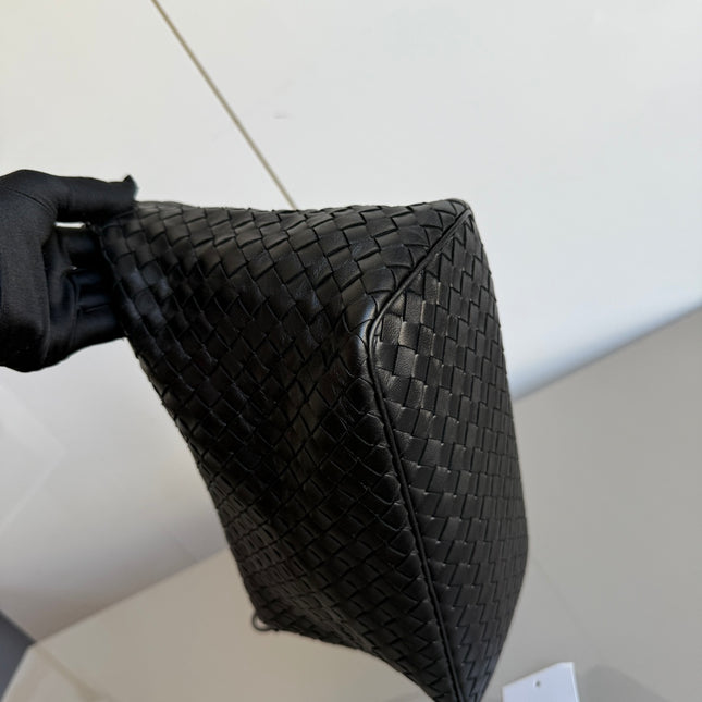 Sold Bottega Veneta Sloane Shoulder Bag Black Small 25cm