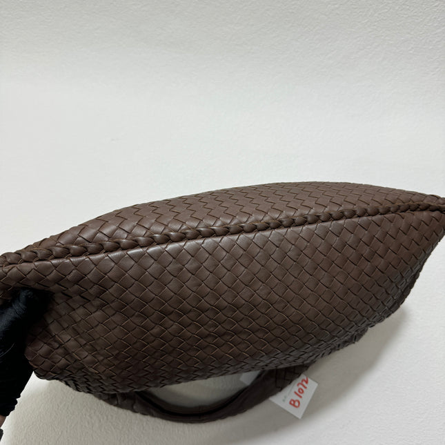 Sold Bottega Veneta Hobo Bag Large Milk Chocolate Brown Lambskin leather 47cm