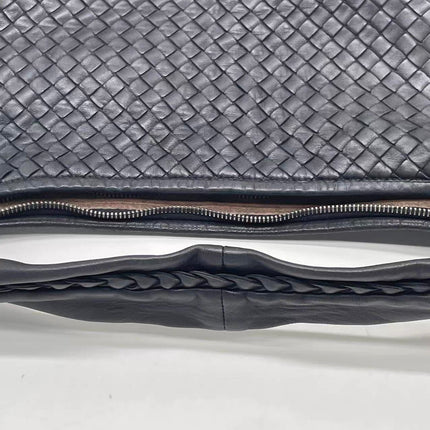 Bottega Veneta Veneta Hobo Maxi Black Leather 52-54cm