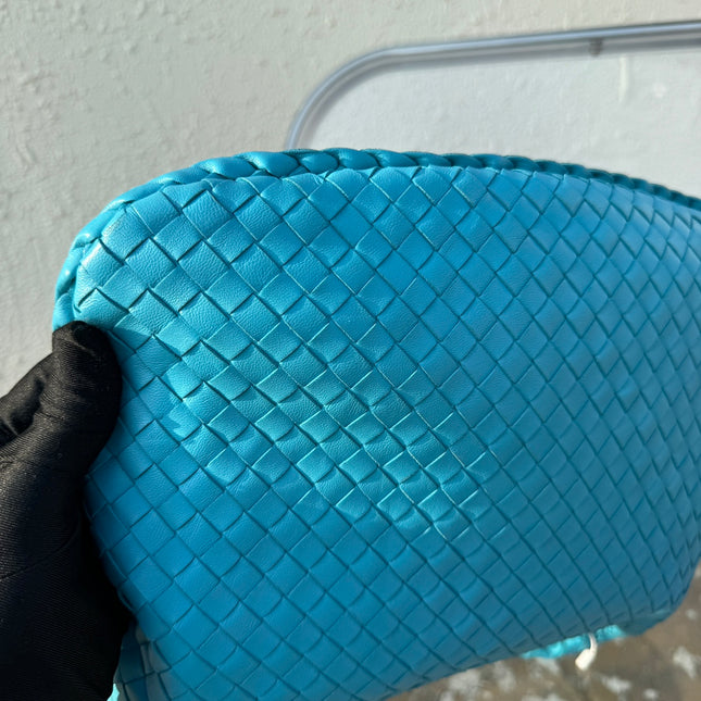 Bottega Veneta Veneta Hobo Medium Light Blue Intrecciato Leather Bag 40cm