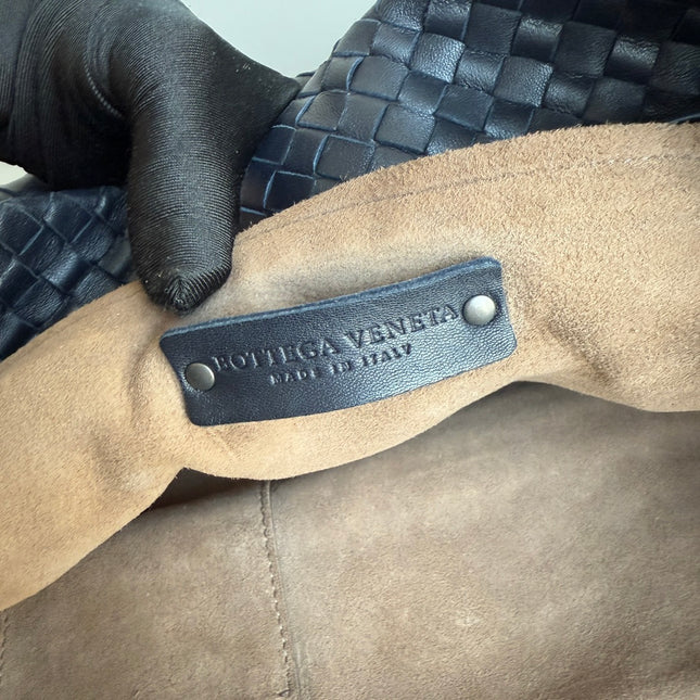 Bottega Veneta Garda Shoulder Bag Intrecciato Nappa Leather Black Large 33cm