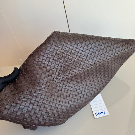Sold Bottega Veneta Maxi Convertible Tote Bag Hobo Chocolate Brown Leather Two-way Carry 50cm