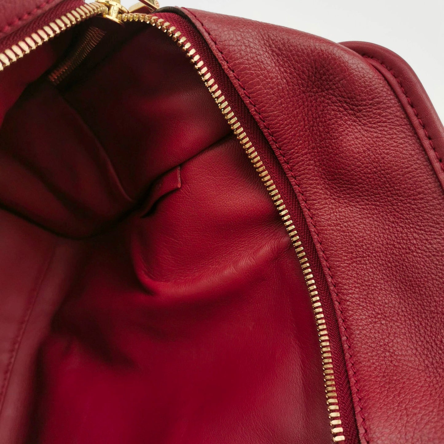 Sold Loewe Amazona 36 Large in Red Leather and Gold-tone Hardware