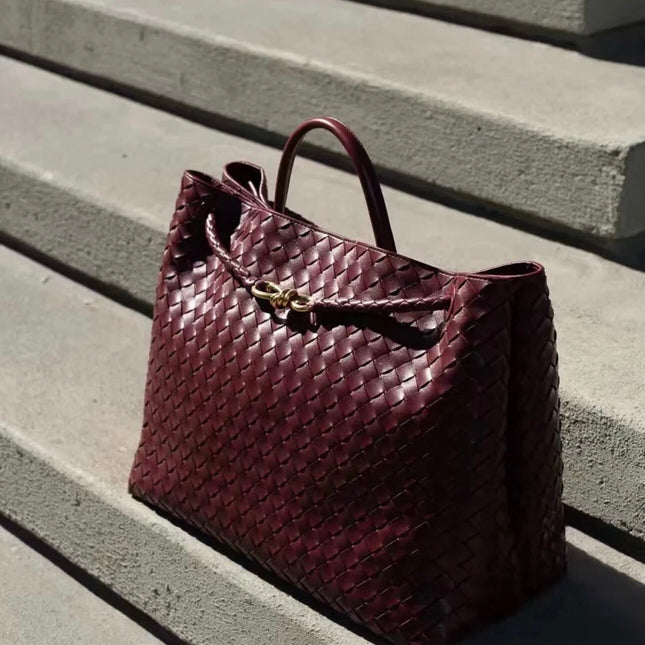 Bottega Veneta Andiamo Large Burgundy Handbag