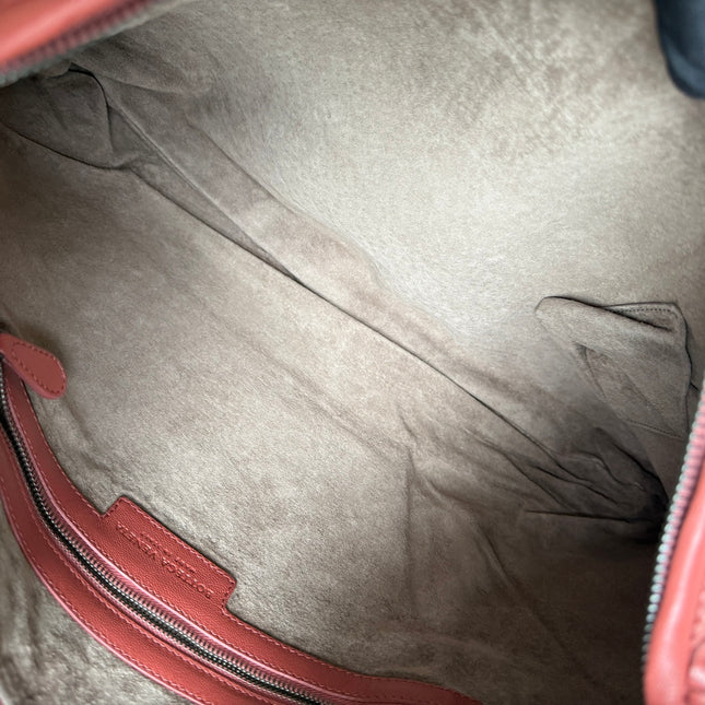 Bottega Veneta Veneta Hobo Medium Brick Red Intrecciato Leather Bag 47cm