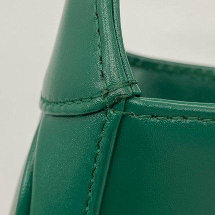 Sold Gucci Jackie 1961 Mini Handbag in Green Leather with Adjustable Strap