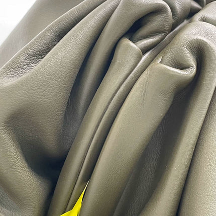 Bottega Veneta Pouch Calfskin Leather Dark Green Large