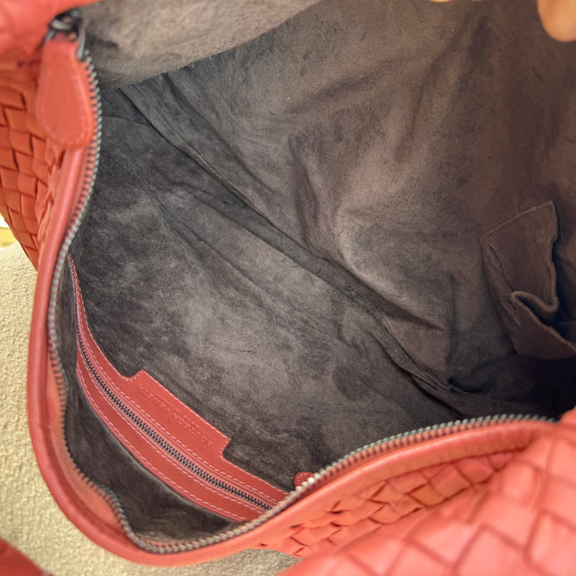 Sold Bottega Veneta Veneta Hobo Medium Coral Intrecciato Leather Bag 47cm