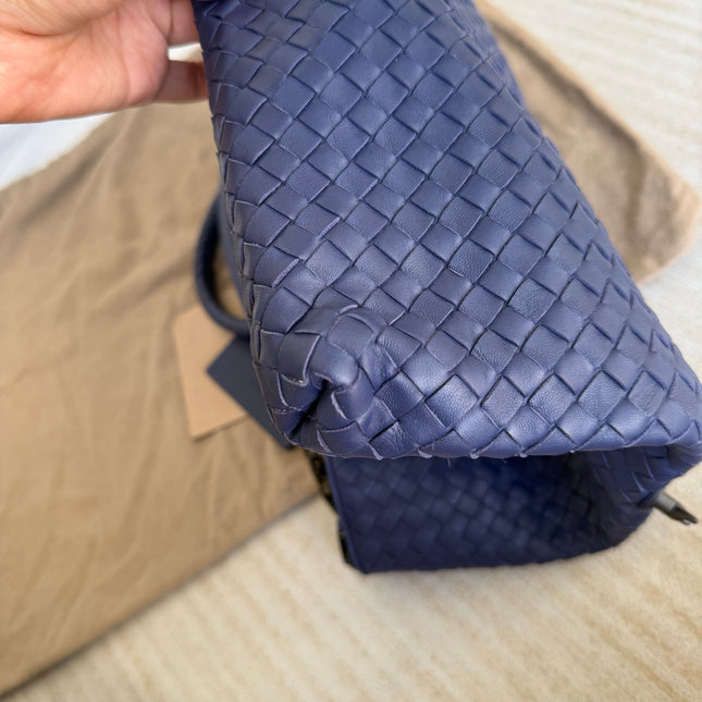 Bottega Veneta Maxi Convertible Tote Navy Leather 50cm
