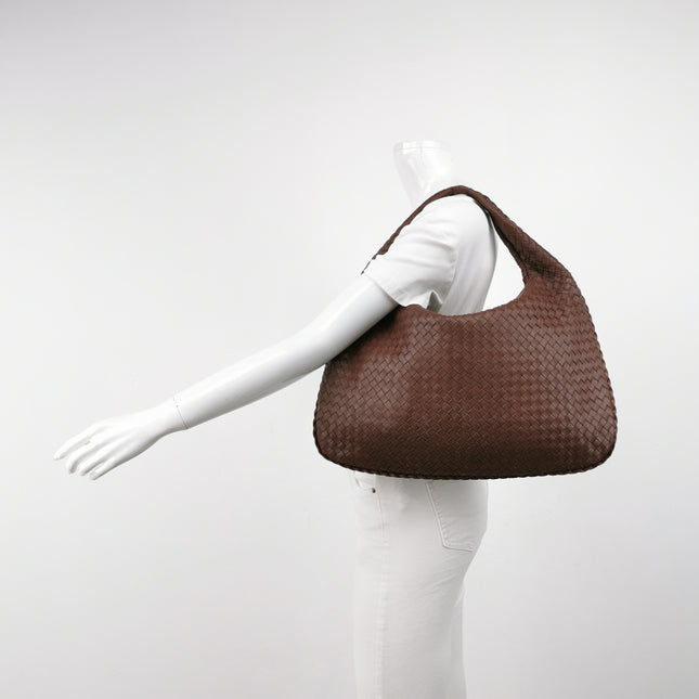 Bottega Veneta Veneta Hobo Intrecciato Chocolate Brown Medium Lambskin Leather 45cm