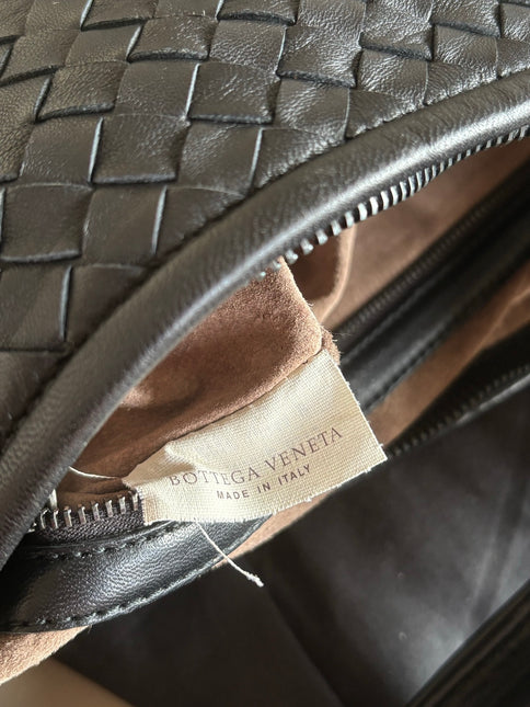 Bottega Veneta Intrecciato Hobo Bag Medium Black Lambskin leather 45cm