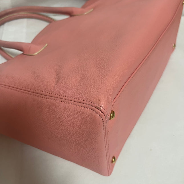 Chanel Cerf Executive Medium Pink Leather Handbag 35cm