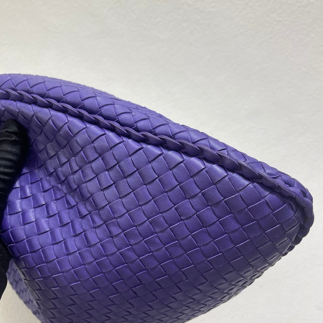 Sold Bottega Veneta Hobo Bag Large Leather Purple 47cm