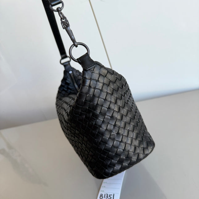 Sold Bottega Veneta Sloane Shoulder Bag Black Small 25cm
