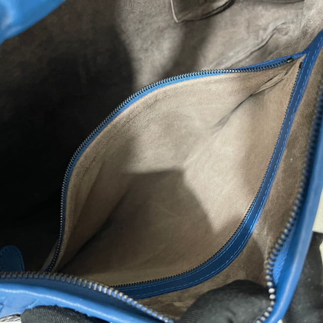 Sold Bottega Veneta Veneta Hobo Medium Blue Intrecciato Leather Bag 47cm