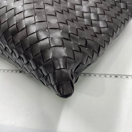 Bottega Veneta Hop Large Leather Fondant Chocolate Brown Hobo Bag