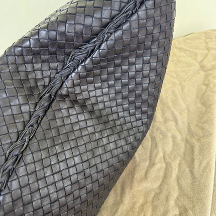 Bottega Veneta Veneta Hobo Maxi Black Tiny Fringes Leather 51cm