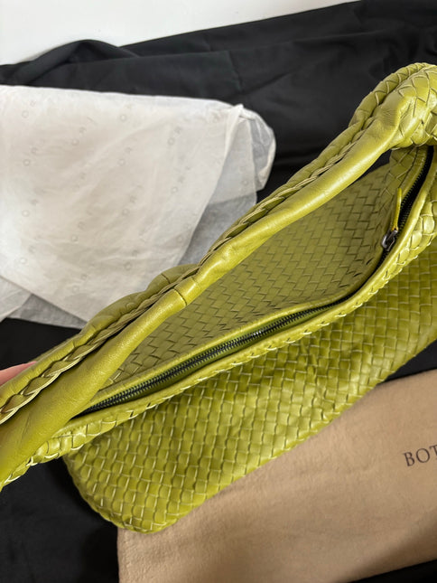Bottega Veneta Veneta Hobo Maxi Avocado Green Intrecciato Leather Bag 50cm