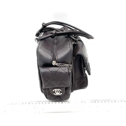 Sac Reporter Ligne Cambon Chanel en cuir de veau noir multipoches taille moyenne