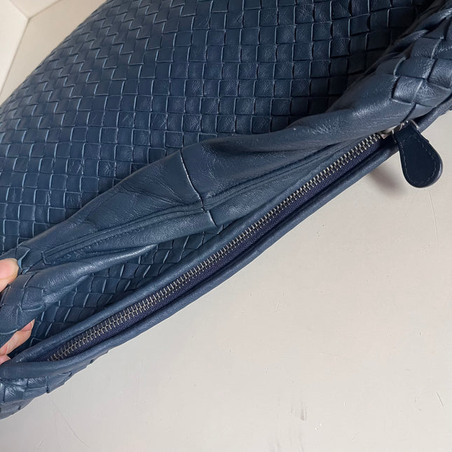 Sold Bottega Veneta Veneta Hobo Medium Navy Intrecciato Leather Bag