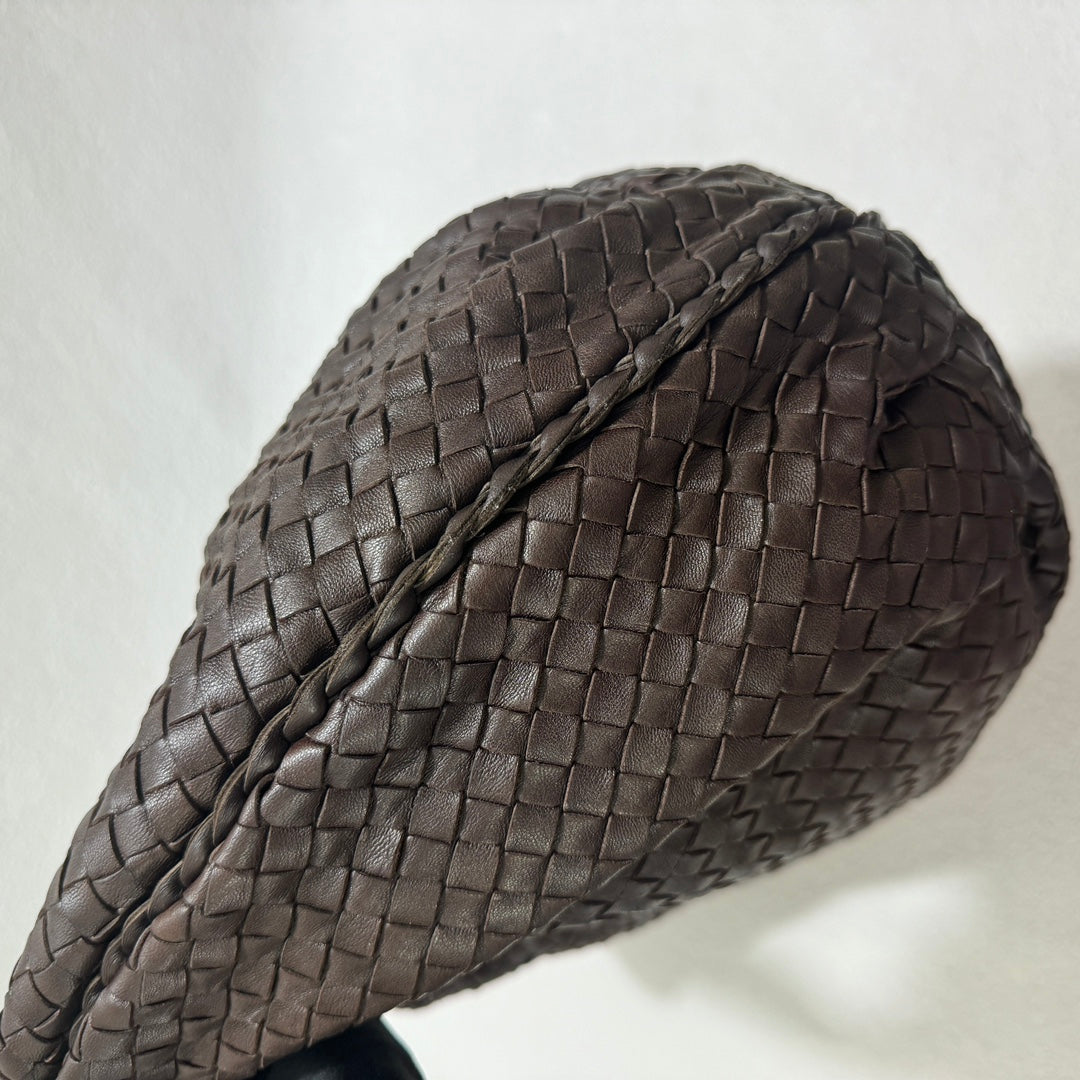 Sold Bottega Veneta Belly Hobo Intrecciato Lambskin Leather Milk Chocolate Brown Large 50cm