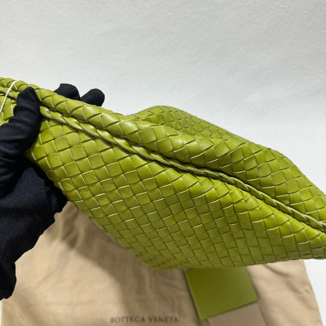 Sold Bottega Veneta Hobo Bag Large Leather Mela Green 47cm