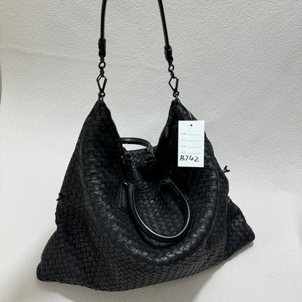 Bottega Veneta Maxi Convertible Tote Bag Hobo Black Leather Two-way Carry 50cm-Luxbags