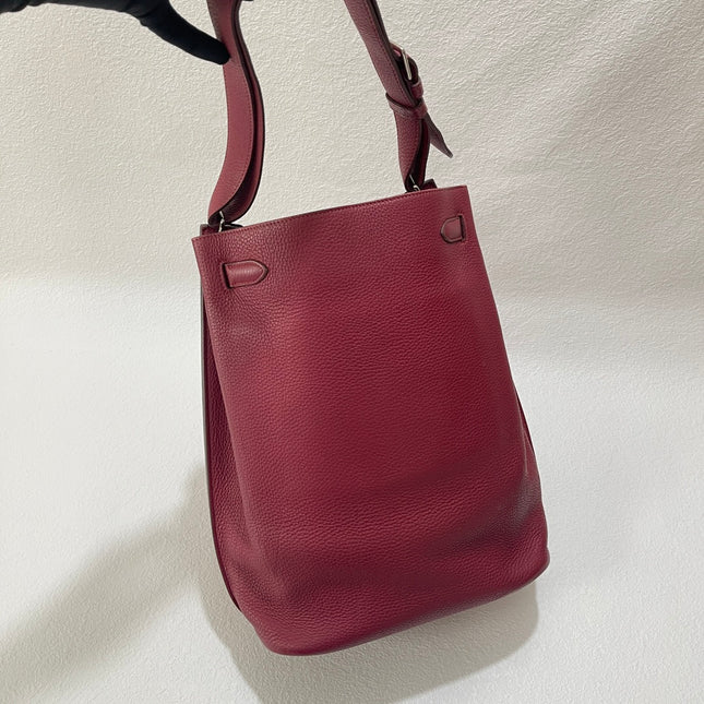 Sold Hermes So Kelly 26 Preloved 2010 Red Shoulder Bag