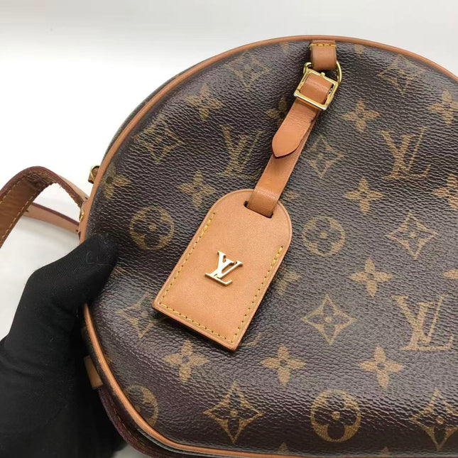 Louis Vuitton Boîte Chapeau Souple Leather MM Crossbody Bag