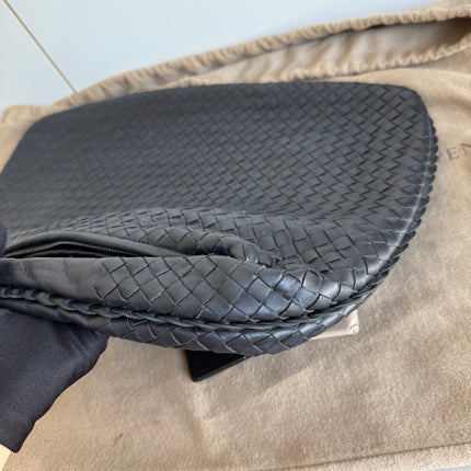 Bottega Veneta Intrecciato Hobo Bag Medium Black Leather 47cm NEVER WORN