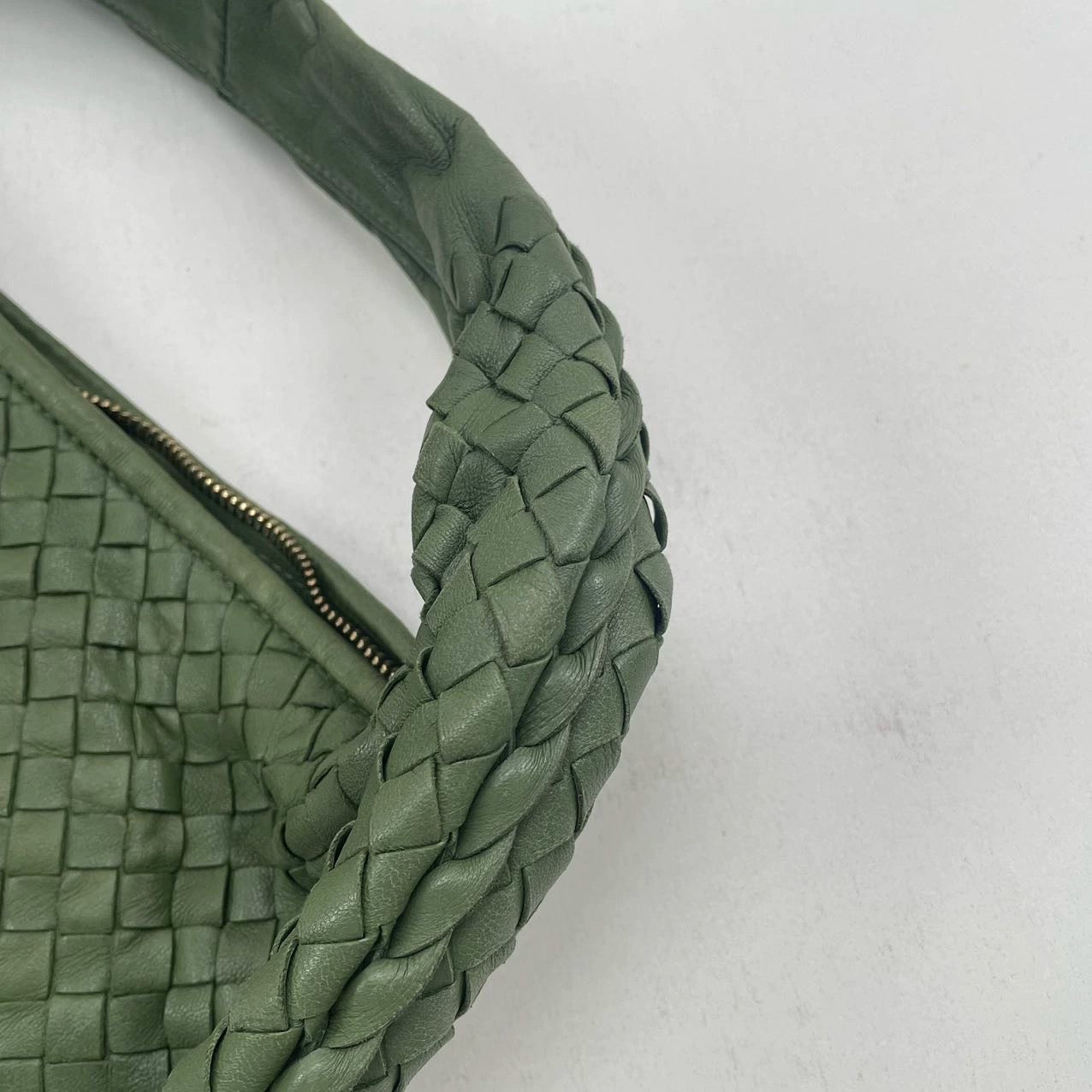 Sold Bottega Veneta Veneta Hobo Large Dark Green 45cm Lambskin Leather