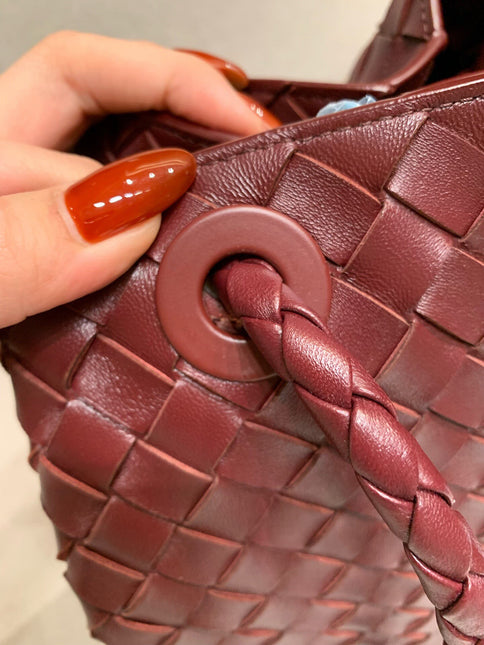 Bottega Veneta Andiamo Large Burgundy Handbag