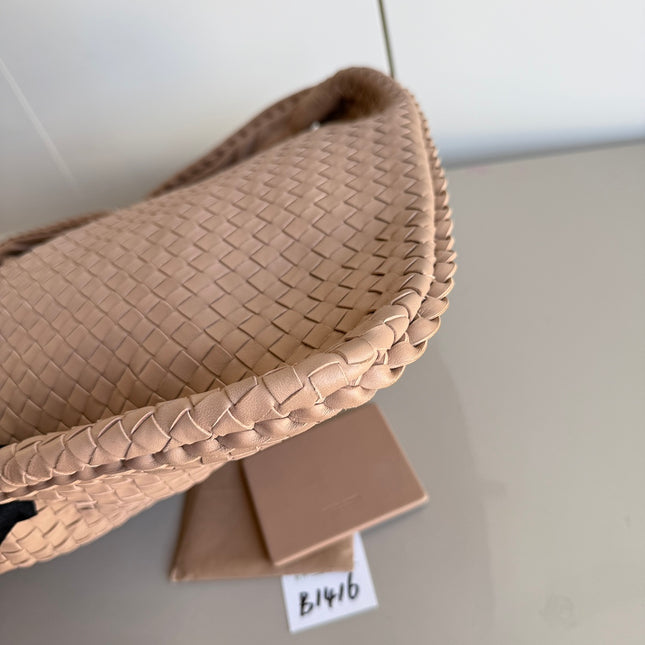 Bottega Veneta Veneta Hobo Maxi Almond Beige Intrecciato Leather Bag 51cm