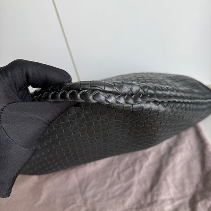 Bottega Veneta Veneta Hobo Maxi Black Leather 52cm
